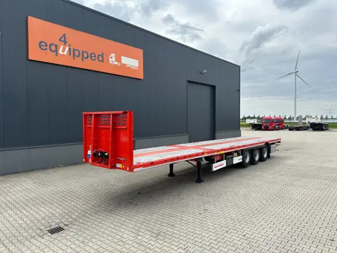 Kässbohrer new and unused Heavy-Duty flatbed / 690cm extendable / steering axle / lift axle / twistl