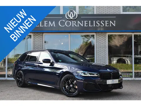 BMW 5-serie Touring 530e Business Edition Plus Pano HUD Leder Comf Zet