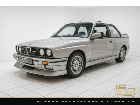 BMW M3 E30 Lachssilber - Sunroof - M-Tex Überkaro - KAT - Early production