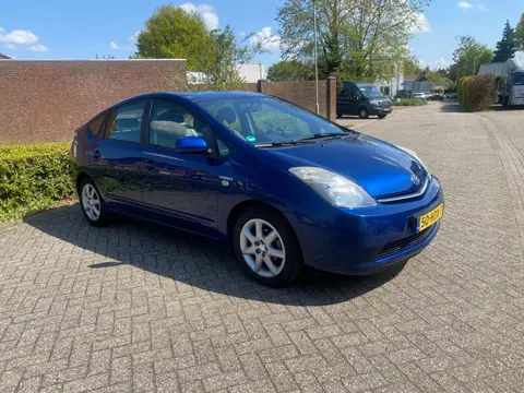 Toyota Prius 1.5 VVT-i Comfort ( NIEUWE APK )