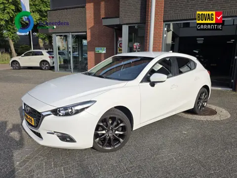 Mazda 3 2.0 SkyActiv-G 120 TS+,Trekhaak,Navi,1 jaar garantie