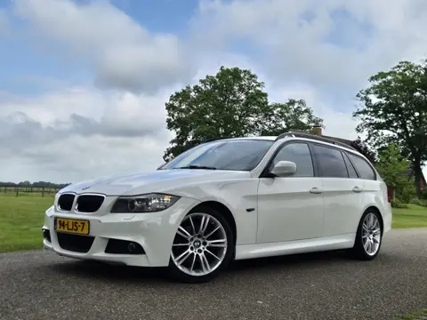 BMW 3 Serie Touring 318i Bns Sport (bj 2010)