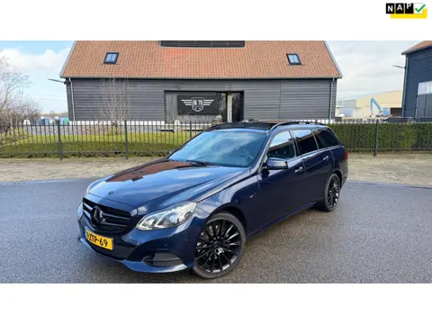 Mercedes-Benz E-klasse Estate 400 4MATIC AMG V6 333PK PANORAMADAK LEER NAVI LED-XENON