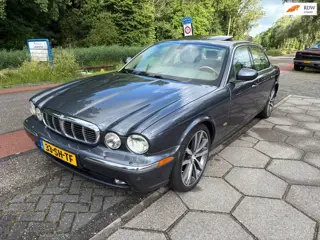 Jaguar XJ 4.2 V8 Sovereign LWB + NIEUWE APK!!
