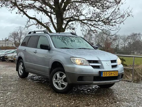 Mitsubishi Outlander 2.0 Invite plus | Cruise + Airco Nu € 2.975,-!!!