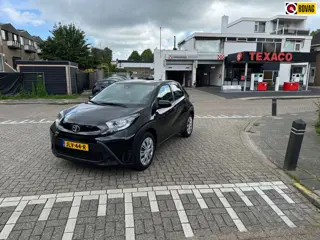 Toyota Aygo X 1.0 VVT-i MT Play Keyless entry , climate controle