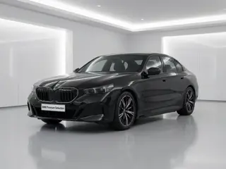 BMW 5 Serie 530e M-Sport Pro | Pano | 20" | Trekhaak | Comfortzetels | Verwacht  | Nu 79.895,-