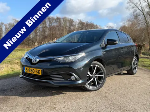Toyota Auris 1.8 Hybrid Black Edition / Automaat / Airco / Navigatie / Camera / Cruise Control / NAP