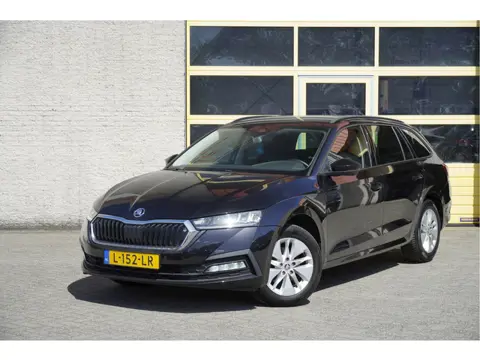 Škoda Octavia Combi 1.0 TSI Business Edition BJ2021 Lmv 16" | Led V+A | Dynamische knipperlichten | 