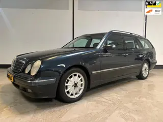 Mercedes-Benz E-klasse Combi 200 K. Automaat I Trekhaak I volle opties