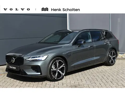 Volvo V60 T6 Plug-in hybrid AWD Plus Dark | Harman Kardon Premium sound | Google Navigatie | BLIS | 