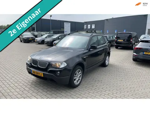 BMW X3 2.5si 218pk 6-Cilinder 4WD Exe Automaat Navi Trekhaak 1800kg.