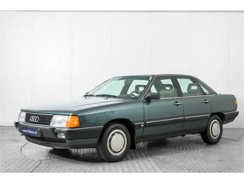 Audi 100 Turbodiesel 5 cylinder . (bj 1986)
