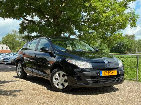 Renault Mégane 1.6 Authentique | 66.000 NAP + Airco + Cruise nu € 6.975,-!!!