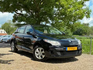 Renault Mégane 1.6 Authentique | 66.000 NAP + Airco + Cruise nu € 6.975,-!!!