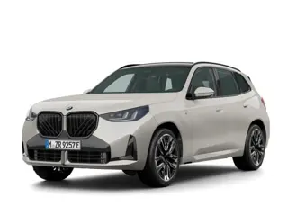 BMW X3 30e xDrive | M Sportpakket + Pro | Elektrische trekhaak | Glazen panoramadak | Driving Assist