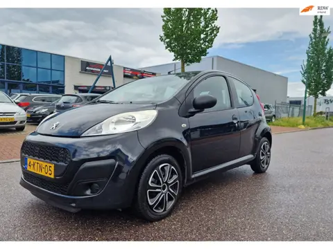 Peugeot 107 1.0 Access Accent AIRCO WERKEND BOEKJES