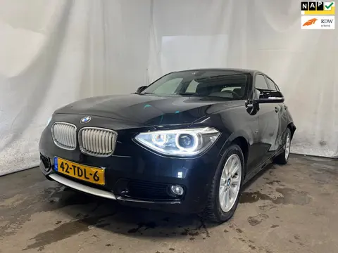 BMW 1-serie 116i Business+ SCHADEAUTO!