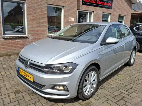 Volkswagen Polo 1.0 TSI Comfortline. 1ste eigenaar, dealer onderhouden. Nette auto! O.a. carplay, pd