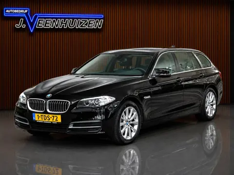 BMW 5 Serie Touring 520i Modern-Line | ✅ Trekhaak | ✨ Bi-Xenon