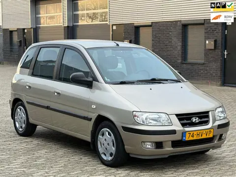 Hyundai Matrix 1.6i GL APK 12-01-2027