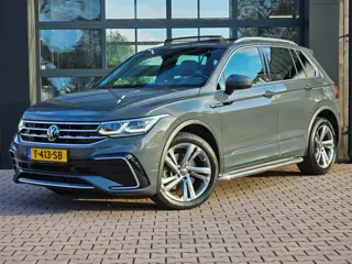 Volkswagen Tiguan 2.0 TSI 190PK 4MOTION DSG R-Line | Pano | Trekhaak | HUD | Stuur- & stoelverwarmin