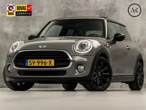 MINI Mini 1.5 Cooper Chili Automaat (PANORAMADAK, GROOT NAVI, CLIMATE, LEDER, STOELVERWARMING, SPORT