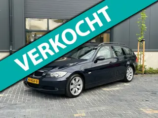 BMW 3-serie Touring 320i Trekhaak | PDC |Clima | Stoelverwarming