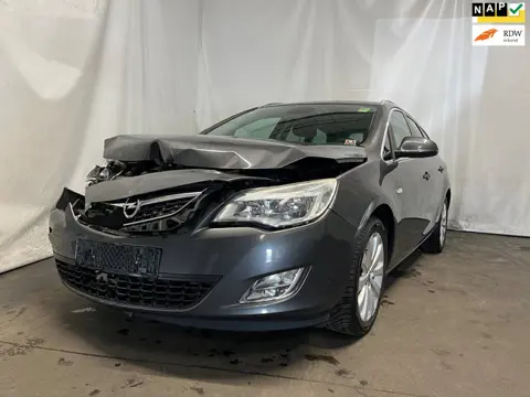 Opel Astra Sports Tourer 1.4 Turbo Sport SCHADEAUTO!
