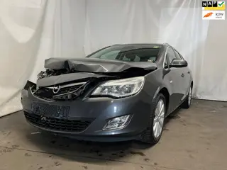 Opel Astra Sports Tourer 1.4 Turbo Sport SCHADEAUTO!
