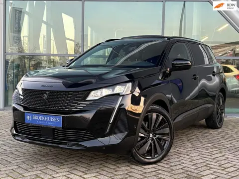Peugeot 5008 1.2 PureTech GT Black Pack 131pk Automaat / Panoramadak / Trekhaak