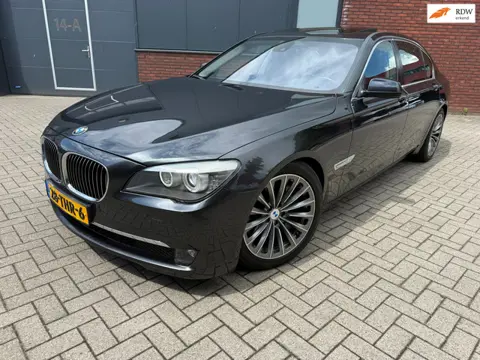 BMW 7-serie 750Li High Executive 2011/BOMVOL/MASSAGE/HEAD UP/VERSTELBARE BANK/MEMORY/SCHUIFDAK/MULTI
