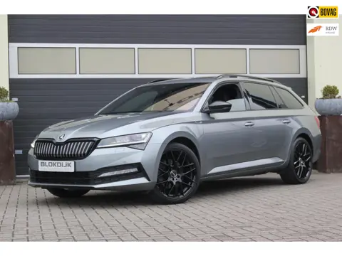 Skoda Superb Combi 1.4 TSI iV Sportline | Trekhaak | 360 Camera |