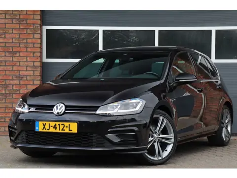 Volkswagen Golf 1.5 TSI 2x R-line, Pano, trekhaak