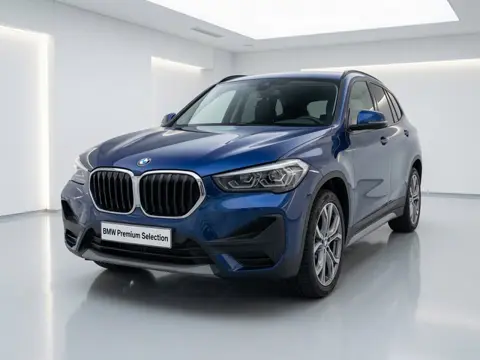 BMW X1 xDrive25e | Active Cruise Controle | Trekhaak | 18" | Apple CarPlay | Stoelverwarming | 2 jaa