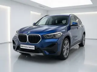 BMW X1 xDrive25e | Active Cruise Controle | Trekhaak | 18" | Apple CarPlay | Stoelverwarming | 2 jaa