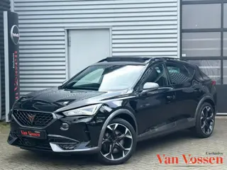 Cupra Formentor 1.4 e-Hybrid VZ 245PK|Pano|Camera|Trekhaak|Sfeerverlichting|Volleer|Carplay|