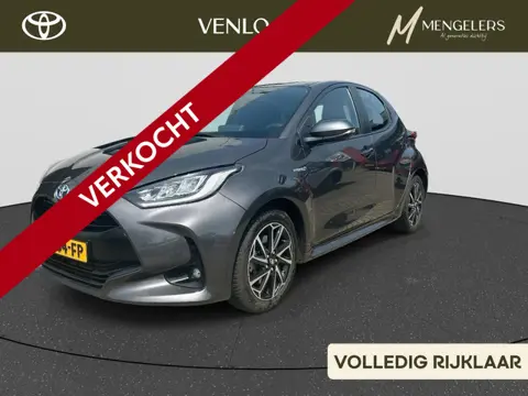 Toyota Yaris 1.5 Hybrid Dynamic RIJKLAAR | Climate Control | Cruise Control | Camera | Navi via App