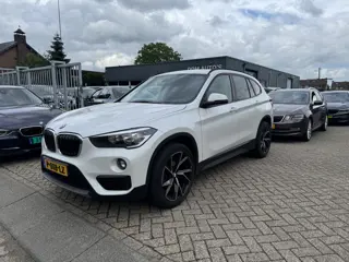 BMW X1 sDrive16d High Executive Automaat (bj 2018)