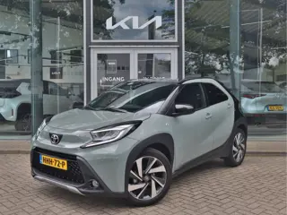 Toyota Aygo X 1.0 VVT-i S-CVT Envy CVT Automaat Navigatie | Climate Control | Draadloze oplader | Tw