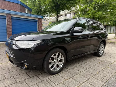 Mitsubishi Outlander 2.0 PHEV Instyle