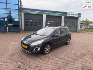 Peugeot 308 SW 1.6 e-HDi Style Clima.Navi.Pano