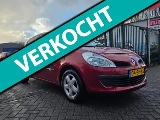 Renault Clio 1.2-16V Expression Rijt schkelt perfect