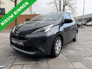 Toyota Aygo 1.0 VVT-i x-fun Grijs | 129.641 km | 2017