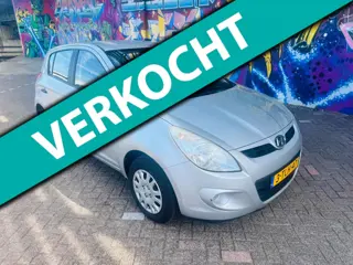 Hyundai I20 1.2i i-Drive ijskoude airco boeken aanwezig rijd heerlijk bouwjaar 2012