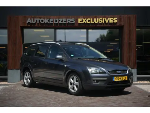 Ford Focus Wagon 1.6-16V Futura Airco Cruise control Mistlampen Verw. voorruit L.M. 16"
