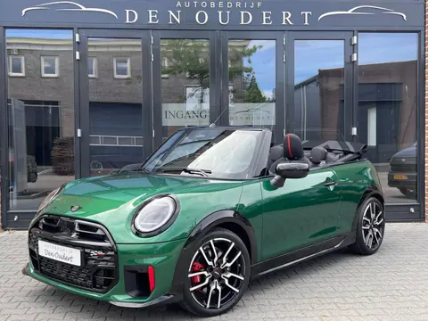 MINI Cabrio 2.0 JCW John Cooper Works XL AUT. /  ALLE OPTIE'S 2025