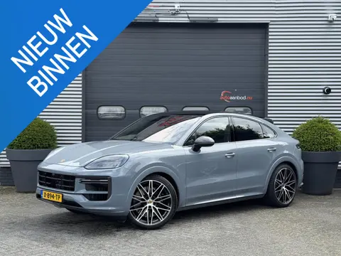 Porsche Cayenne Coupé 4.0 Turbo E-Hybrid Sport Chrono | 360* Camera | Achteras Besturing | Burmester
