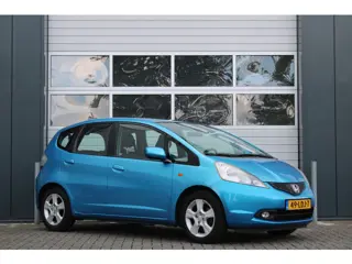 Honda Jazz 1.2 Trend 5-Deurs Airco/Stuurbekrachtiging/Elek.Ramen/C.V/RadioCD.USB/15"LM/Trekhaak/APK: