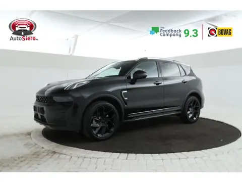 Lynk & Co 01 1.5 full black, Donkere hemel. climate.